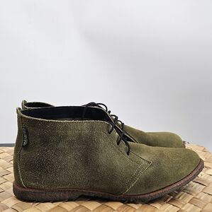 Pinecones Suede Green Shoes Size 10